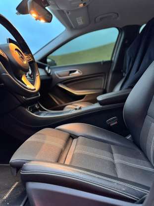 MERCEDES-BENZ-GLA 200-2018