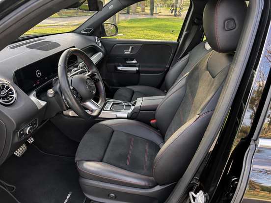 MERCEDES-BENZ-GLB 220-2.0 MHEV AMG LINE 4MATIC 8G-DCT MERCEDES-BENZ-GLB 220-2024