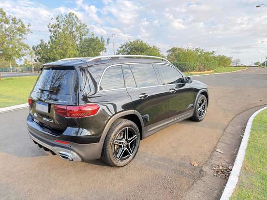 MERCEDES-BENZ-GLB 220-2.0 MHEV AMG LINE 4MATIC 8G-DCT MERCEDES-BENZ-GLB 220-2024