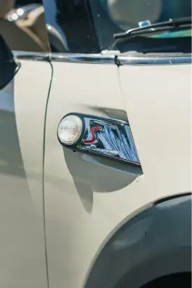MINI-COOPER-2010