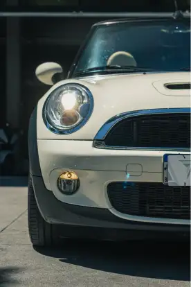 MINI-COOPER-2010