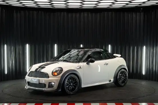 MINI-COOPER-2011