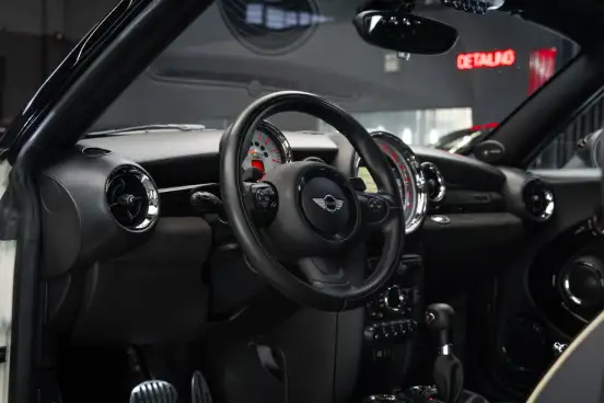 MINI-COOPER-2011
