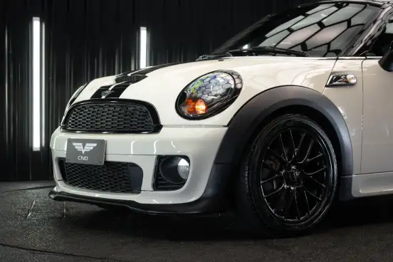 MINI-COOPER-2011