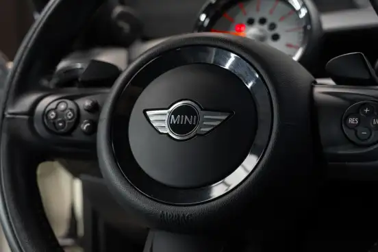 MINI-COOPER-2011