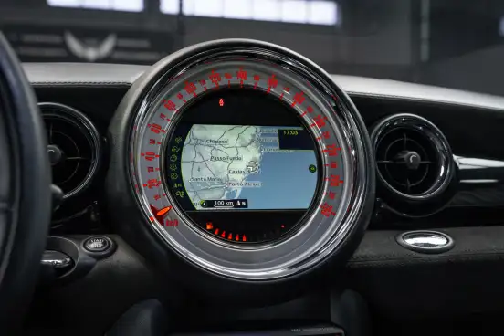 MINI-COOPER-2011