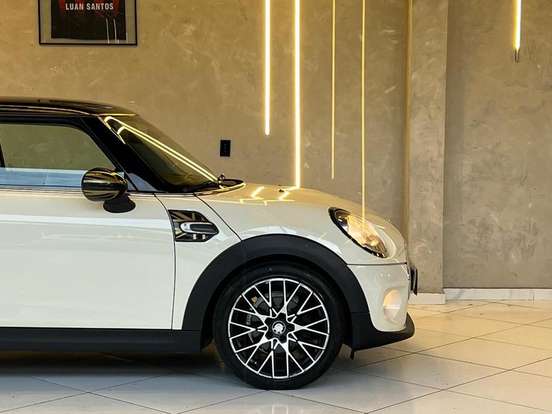 MINI-COOPER-1.5 12V TURBO GASOLINA 2P AUTOMÁTICO MINI-COOPER-2014