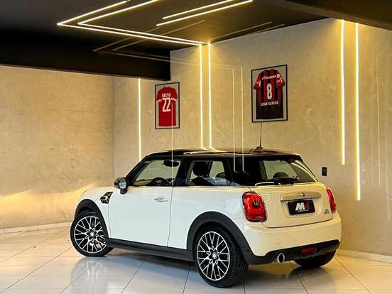 MINI-COOPER-1.5 12V TURBO GASOLINA 2P AUTOMÁTICO MINI-COOPER-2014