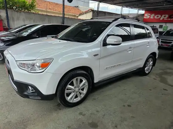 MITSUBISHI-ASX-2011