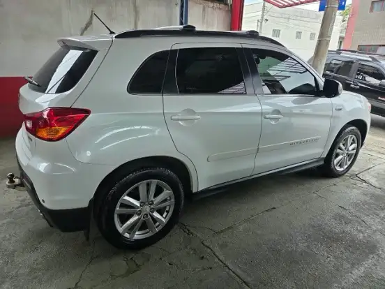 MITSUBISHI-ASX-2.0 4X4 AWD 16V GASOLINA 4P AUTOMÁTICO MITSUBISHI-ASX-2011