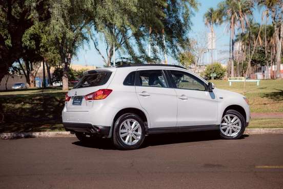 MITSUBISHI-ASX-2013