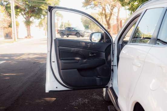 MITSUBISHI-ASX-2013