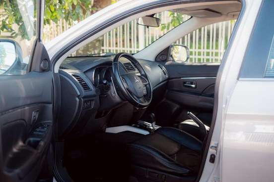 MITSUBISHI-ASX-2013