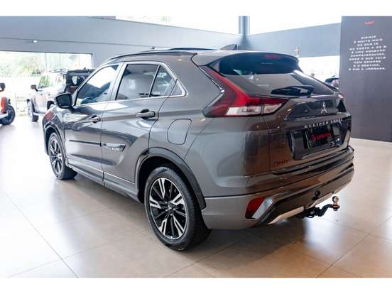 MITSUBISHI-ECLIPSE CROSS-2024