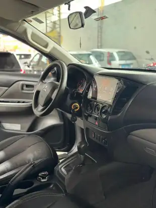 MITSUBISHI-L200 TRITON-2019