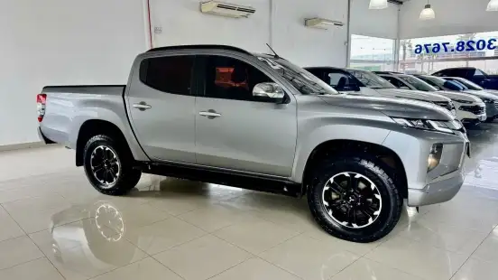 MITSUBISHI-L200 TRITON-2023