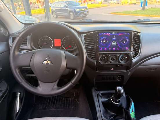 MITSUBISHI-L200 TRITON-2021