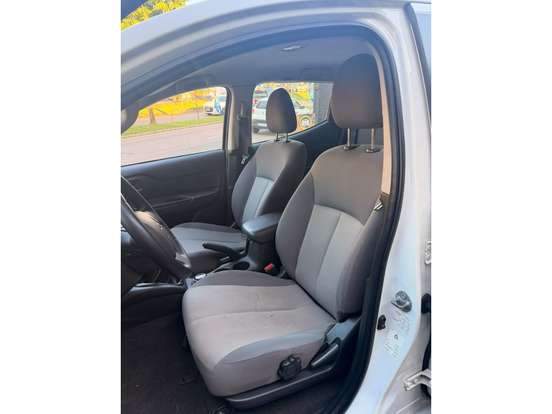 MITSUBISHI-L200 TRITON-2021