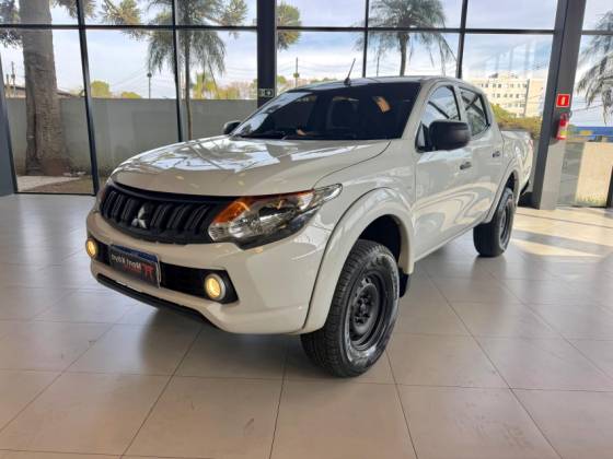 MITSUBISHI L200 TRITON 2.4 16V TURBO DIESEL GL CD 4X4 MANUAL