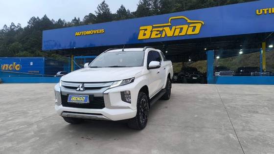 MITSUBISHI L200 TRITON 2.4 16V TURBO DIESEL SPORT HPE CD 4P 4X4 AUTOMÁTICO