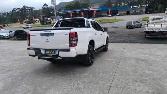 MITSUBISHI-L200 TRITON-2023