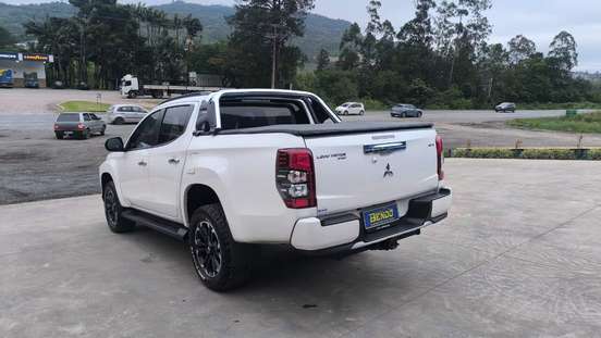 MITSUBISHI-L200 TRITON-2023