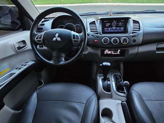 MITSUBISHI-L200 TRITON-2010