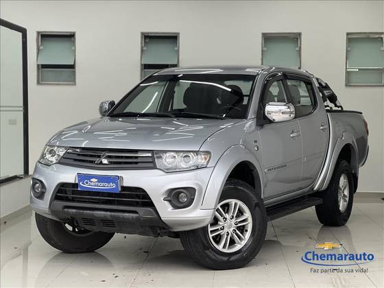 MITSUBISHI L200 TRITON 3.2 HPE 4X4 CD 16V TURBO INTERCOOLER DIESEL 4P AUTOMÁTICO