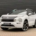 MITSUBISHI OUTLANDER 2.4 PHEV SIGNATURE S-AWC DHT MITSUBISHI OUTLANDER 2.4 PHEV SIGNATURE S-AWC DHT