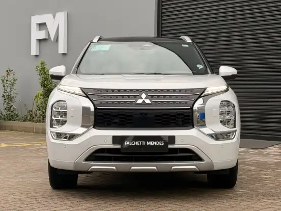 MITSUBISHI-OUTLANDER-2025