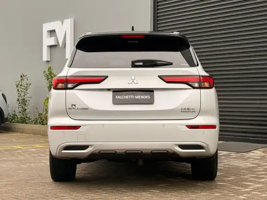 MITSUBISHI-OUTLANDER-2.4 PHEV SIGNATURE S-AWC DHT MITSUBISHI-OUTLANDER-2025