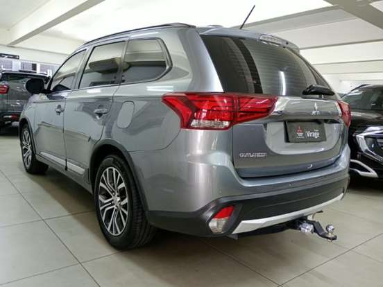 MITSUBISHI-OUTLANDER-2.0 16V GASOLINA 4P AUTOMÁTICO MITSUBISHI-OUTLANDER-2015