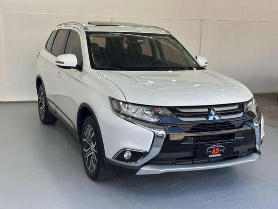 MITSUBISHI-OUTLANDER-2.0 COMFORT 16V GASOLINA 4P AUTOMÁTICO MITSUBISHI-OUTLANDER-2017