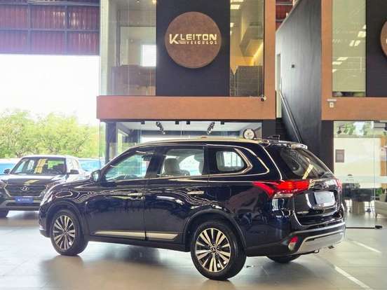 MITSUBISHI-OUTLANDER-2.2 MIVEC DI-D DIESEL HPE-S AWD AUTOMÁTICO MITSUBISHI-OUTLANDER-2019