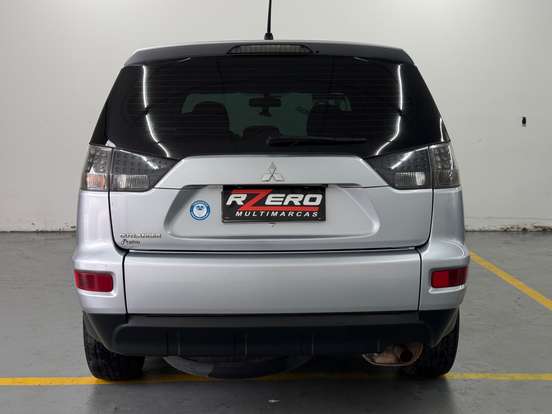 MITSUBISHI-OUTLANDER-2.4 4X4 16V GASOLINA 4P AUTOMÁTICO MITSUBISHI-OUTLANDER-2009