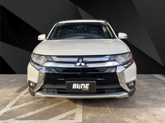 MITSUBISHI OUTLANDER 3.0 GT 4X4 V6 24V GASOLINA 4P AUTOMÁTICO