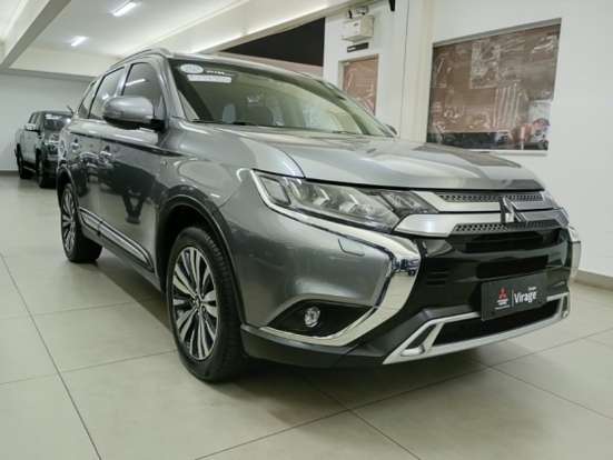 MITSUBISHI-OUTLANDER-2021