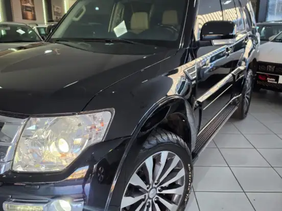 MITSUBISHI-PAJERO-3.2 HPE 4X4 7 LUGARES 16V TURBO INTERCOOLER DIESEL 4P AUTOMÁTICO MITSUBISHI-PAJERO-2017