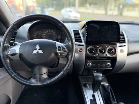 MITSUBISHI-PAJERO-3.2 4X4 16V TURBO INTERCOOLER DIESEL 4P AUTOMÁTICO MITSUBISHI-PAJERO-2015