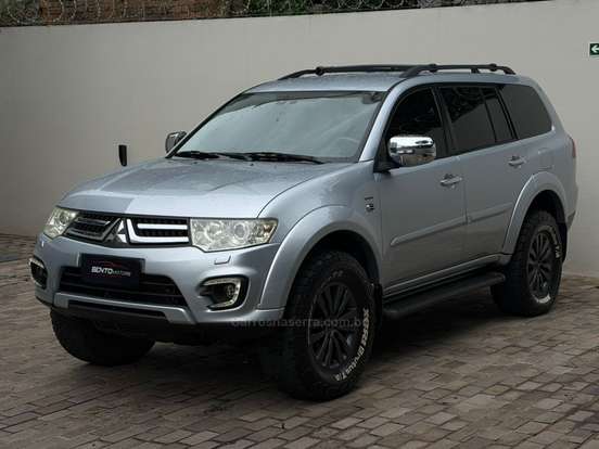 MITSUBISHI-PAJERO-3.5 HPE 4X4 7 LUGARES V6 24V FLEX 4P AUTOMÁTICO MITSUBISHI-PAJERO-2015