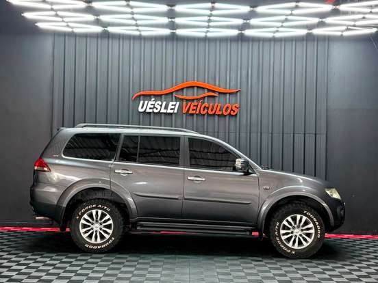 MITSUBISHI-PAJERO DAKAR-3.5 HPE 7 LUGARES 4X4 V6 24V FLEX 4P AUTOMÁTICO MITSUBISHI-PAJERO DAKAR-2014