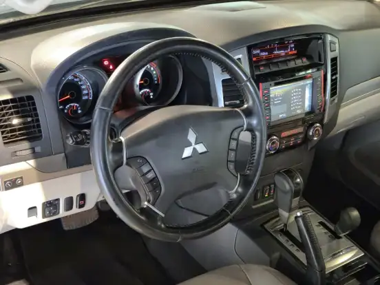 MITSUBISHI-PAJERO FULL-2014