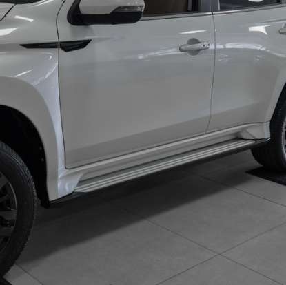 MITSUBISHI-PAJERO SPORT-2024