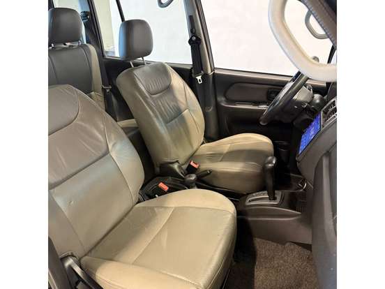 MITSUBISHI-PAJERO TR4-2013