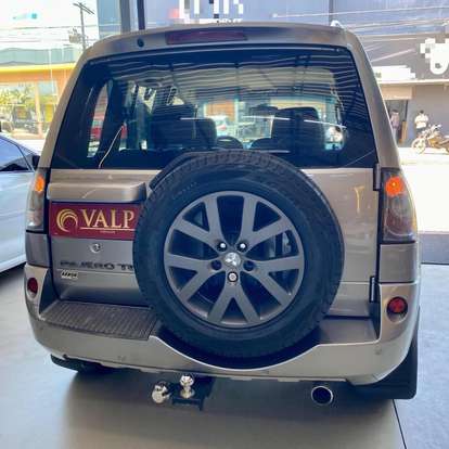 MITSUBISHI-PAJERO TR4-2011