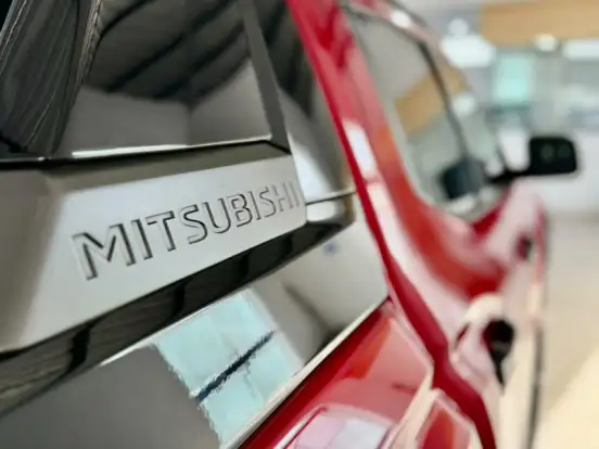MITSUBISHI-TRITON-2.4 BITURBO DIESEL CD KATANA 4X4 AUTOMÁTICO MITSUBISHI-TRITON-2025