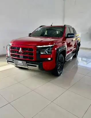 MITSUBISHI-TRITON-2025