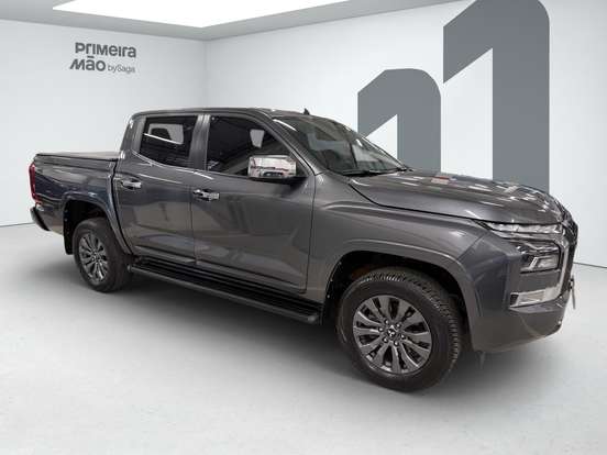 MITSUBISHI-TRITON-2.4 BITURBO DIESEL CD HPE 4X4 AUTOMÁTICO MITSUBISHI-TRITON-2025