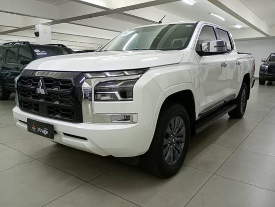 MITSUBISHI TRITON 2.4 BITURBO DIESEL CD HPE 4X4 AUTOMÁTICO