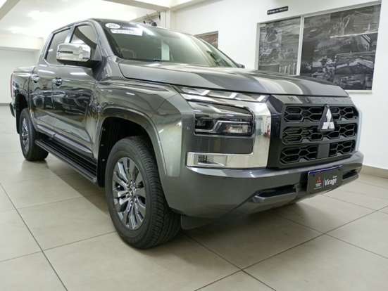 MITSUBISHI-TRITON-2025